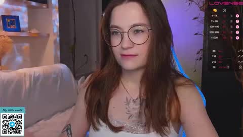 Snapshot of _nemalkovamia chatting on November 2025 02:57:02 AM Mia with a big heart online show from November 2025 02:57:02 AM