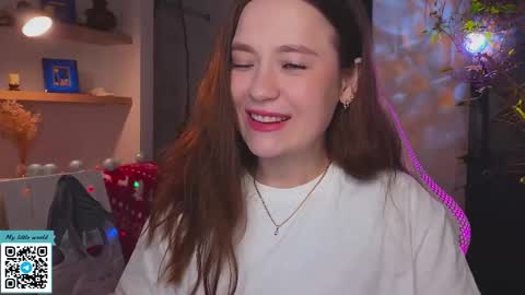 Snapshot of _nemalkovamia chatting on December 2025 02:06:02 AM Mia with a big heart online show from December 2025 02:06:02 AM