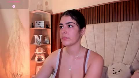 Niah  You can call me Ni or cutie haha online show from October 2025 08:53:02 PM