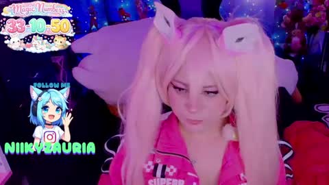 niiky online show from May 2026 07:11:01 PM
