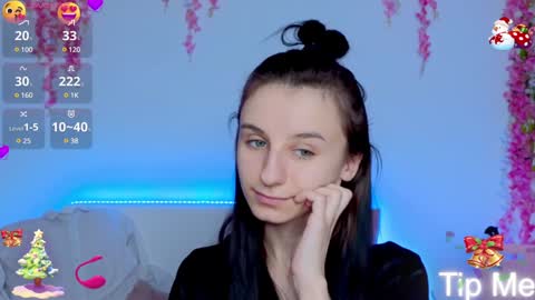 Snapshot of _nika_kik chatting on December 2024 01:18:01 PM Nika online show from December 2024 01:18:01 PM