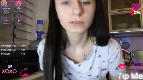 Snapshot of _nika_kik chatting on January 2025 04:30:02 PM Nika online show from January 2025 04:30:02 PM