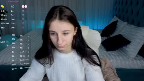 Snapshot of _nika_kik chatting on January 2025 05:32:01 PM Nika online show from January 2025 05:32:01 PM