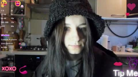 Snapshot of _nika_kik chatting on January 2025 08:43:02 PM Nika online show from January 2025 08:43:02 PM