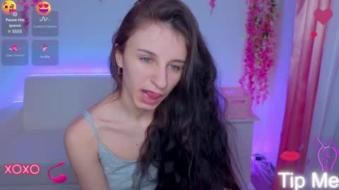 Snapshot of _nika_kik chatting on February 2025 10:15:01 AM Nika online show from February 2025 10:15:01 AM