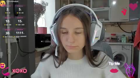 Snapshot of _nika_kik chatting on October 2025 07:50:01 AM Nika online show from October 2025 07:50:01 AM