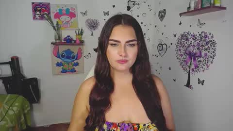 Nina  online show from November 2025 05:21:01 AM