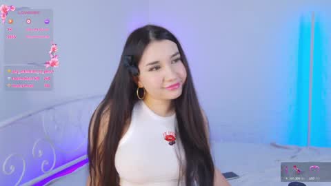 Vivian online show from December 2024 05:42:01 PM