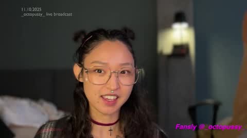 Mikayla online show from October 2025 09:08:01 AM