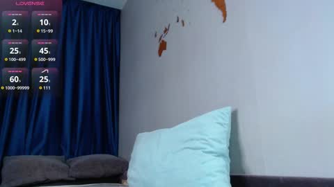 Snapshot of _oh_and_ah_ chatting on December 2025 04:58:01 PM Vegan girl online show from December 2025 04:58:01 PM