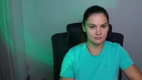 Snapshot of _olivia_moon chatting on September 2025 06:35:01 AM Olivia online show from September 2025 06:35:01 AM