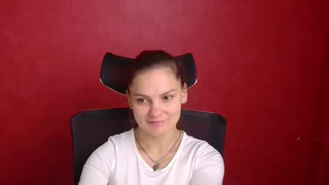 Snapshot of _olivia_moon chatting on September 2025 06:15:02 AM Olivia online show from September 2025 06:15:02 AM