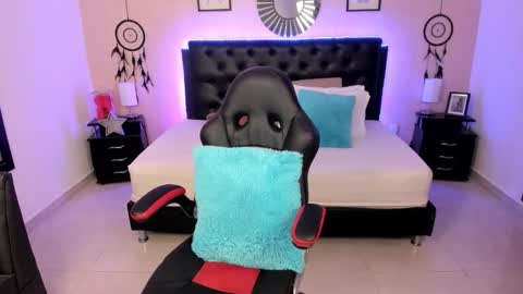 Snapshot of _oliviajoness chatting on March 2026 12:08:01 PM Olivia jones online show from March 2026 12:08:01 PM