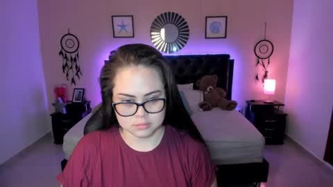 Snapshot of _oliviajoness chatting on April 2026 12:10:01 PM Olivia jones online show from April 2026 12:10:01 PM