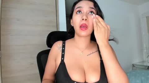 Snapshot of _pamela_saenz05 chatting on February 2026 02:29:02 PM Pamela online show from February 2026 02:29:02 PM