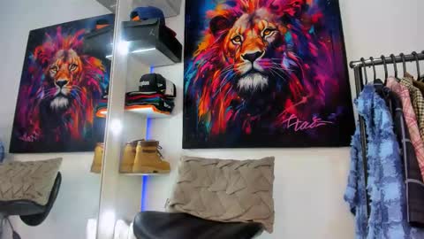 Kevin  online show from October 2025 09:15:01 PM