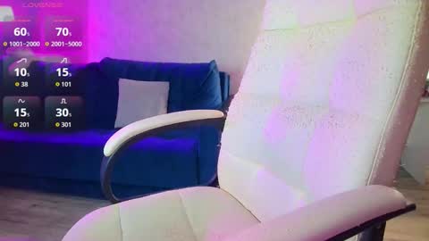 Ilona online show from October 2025 06:14:01 AM