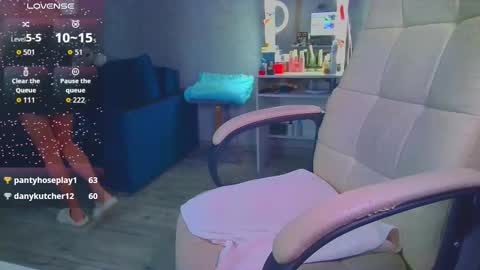 Snapshot of _pink__rabbit_ chatting on February 2026 08:00:02 AM Ilona online show from February 2026 08:00:02 AM