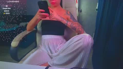 Snapshot of _pink__rabbit_ chatting on February 2026 07:59:02 AM Ilona online show from February 2026 07:59:02 AM