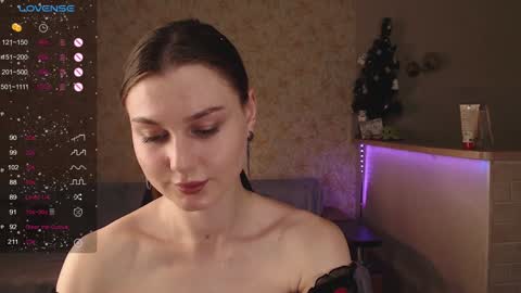 Snapshot of _pinkypie__ chatting on February 2025 11:21:01 AM Lili online show from February 2025 11:21:01 AM