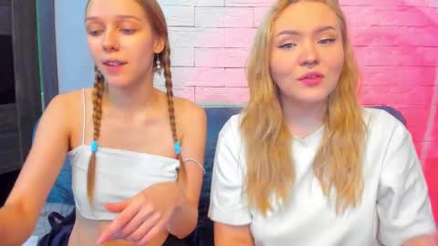 Snapshot of _prettybaby_ chatting on December 2025 06:24:02 PM _prettybaby_ online show from December 2025 06:24:02 PM