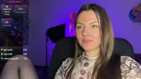Snapshot of _private_person_ chatting on February 2025 08:47:01 PM HADLY today day-off see u online 0112 online show from February 2025 08:47:01 PM