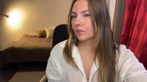 Snapshot of _private_person_ chatting on September 2025 04:09:02 PM HADLY today day-off see u online 0112 online show from September 2025 04:09:02 PM