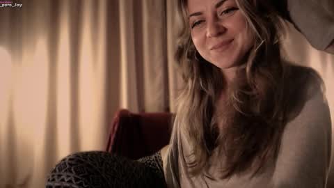 Snapshot of _pure_joy chatting on October 2025 06:49:02 PM Joy online show from October 2025 06:49:02 PM