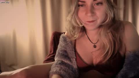 Snapshot of _pure_joy chatting on October 2025 07:25:02 PM Joy online show from October 2025 07:25:02 PM