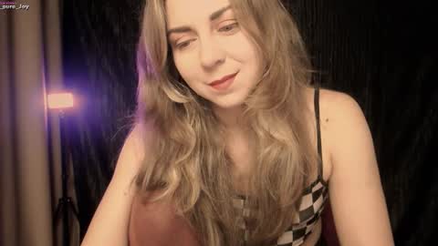 Snapshot of _pure_joy chatting on November 2025 09:28:01 PM Joy online show from November 2025 09:28:01 PM