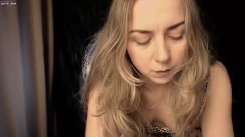 Snapshot of _pure_joy chatting on November 2025 08:40:01 PM Joy online show from November 2025 08:40:01 PM