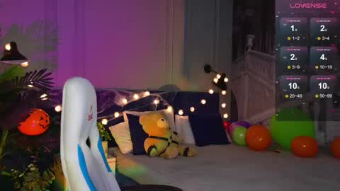 Snapshot of _ramona__ chatting on October 2025 06:21:01 AM im Amy online show from October 2025 06:21:01 AM