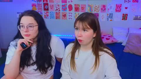 Snapshot of _reverse_gang_ chatting on March 2025 06:32:01 PM LISSAPVT IS OPEN online show from March 2025 06:32:01 PM