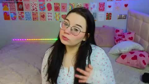 Snapshot of _reverse_gang_ chatting on March 2025 06:33:02 PM LISSAPVT IS OPEN online show from March 2025 06:33:02 PM