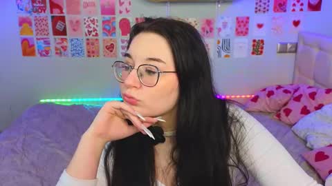 Snapshot of _reverse_gang_ chatting on March 2025 02:39:02 AM LISSAPVT IS OPEN online show from March 2025 02:39:02 AM