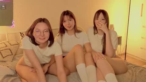 Snapshot of _reverse_gang_ chatting on September 2025 05:14:01 PM LISSAPVT IS OPEN online show from September 2025 05:14:01 PM