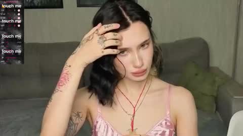 Snapshot of _reverse_gang_ chatting on September 2025 04:17:02 AM LISSAPVT IS OPEN online show from September 2025 04:17:02 AM