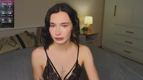 Snapshot of _reverse_gang_ chatting on October 2025 05:28:02 AM LISSAPVT IS OPEN online show from October 2025 05:28:02 AM