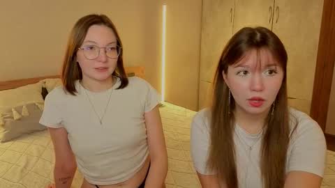 Snapshot of _reverse_gang_ chatting on October 2025 04:12:01 AM LISSAPVT IS OPEN online show from October 2025 04:12:01 AM