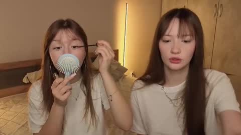 Snapshot of _reverse_gang_ chatting on October 2025 04:22:02 AM LISSAPVT IS OPEN online show from October 2025 04:22:02 AM