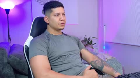 Snapshot of _robertobaggio chatting on April 2026 12:28:01 PM Roberto online show from April 2026 12:28:01 PM