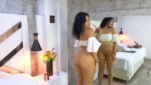 Sara online show from September 2025 07:47:01 PM