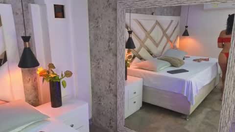 Sara online show from October 2025 08:16:02 PM