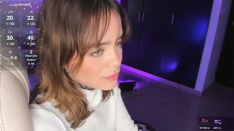 Snapshot of _sabrinamoon chatting on February 2025 02:59:02 PM online show from February 2025 02:59:02 PM