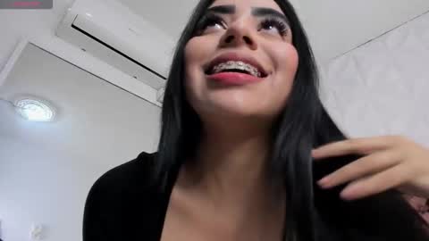 Samara online show from December 2025 09:41:02 PM