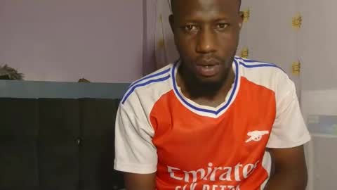 Snapshot of _sambo_ chatting on October 2025 12:05:02 PM _sambo_ online show from October 2025 12:05:02 PM