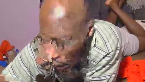 Snapshot of _sambo_ chatting on November 2025 01:07:02 PM _sambo_ online show from November 2025 01:07:02 PM