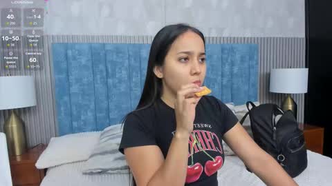 Snapshot of _sammy_fit chatting on September 2025 12:32:01 PM Antonella online show from September 2025 12:32:01 PM