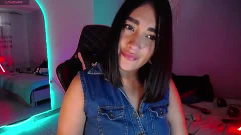  SantaLove  online show from June 2026 08:19:01 PM
