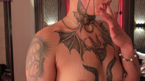 Selene online show from January 2025 07:18:01 PM